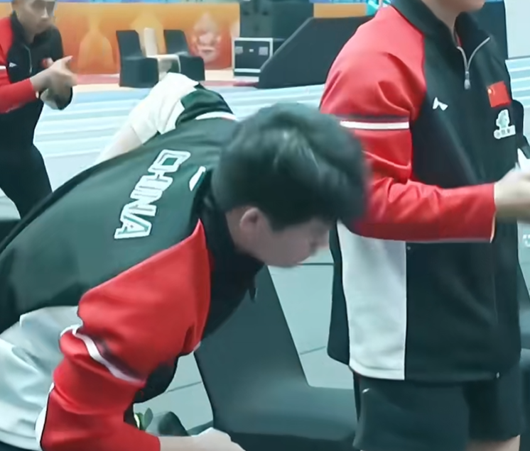 压之下, 因为他在第 压之下, 因为他在第