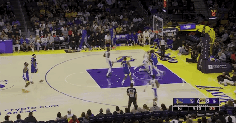 首节比赛开 首节比赛开